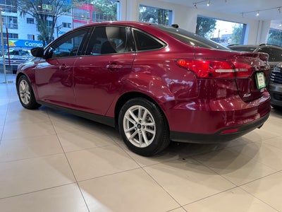 2017 Ford Focus 2.0 Sedan SE At
