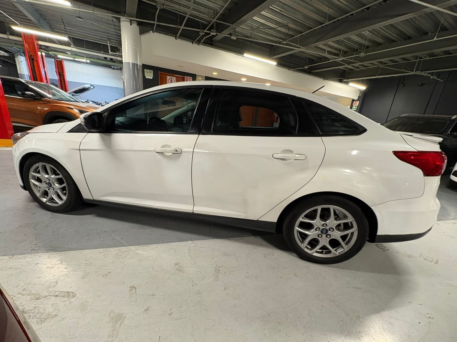 2015 Ford Focus 2.0 Sedan S At