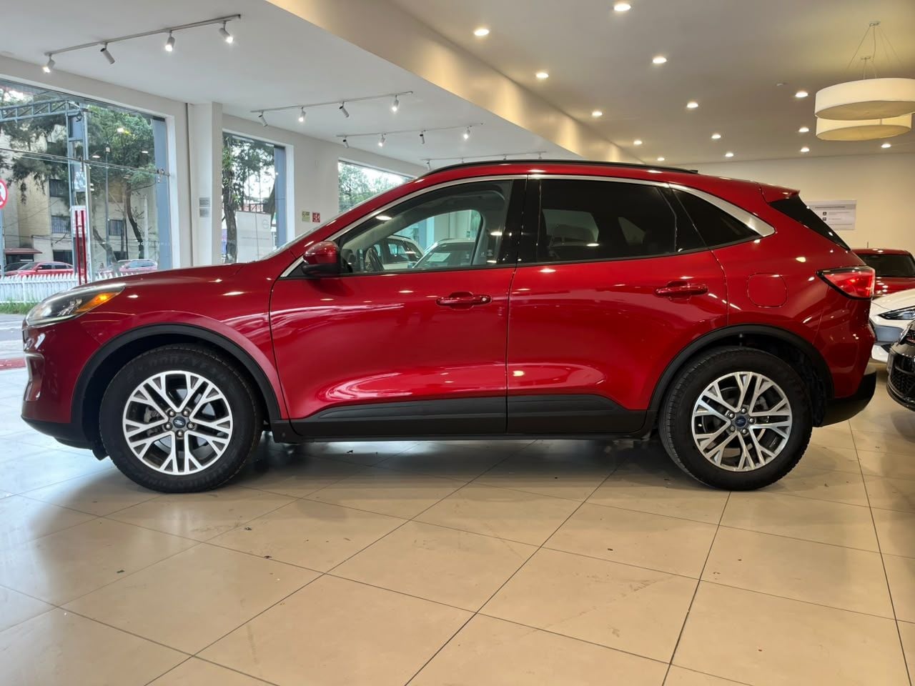 2021 Ford Escape 2.5 SEL Limited At