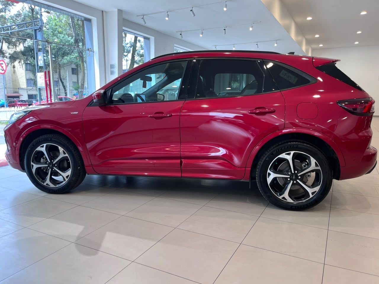 2023 Ford Escape 2.5 St-line Hev