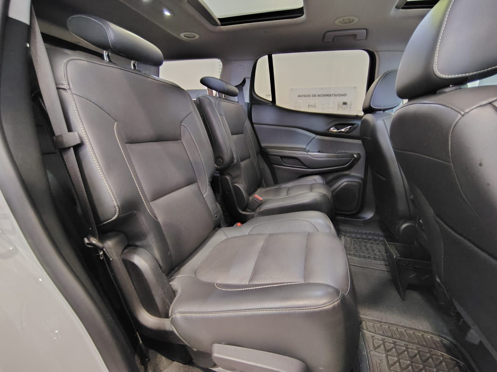 2017 GMC Acadia 3.6 Denali 6 Pas. At