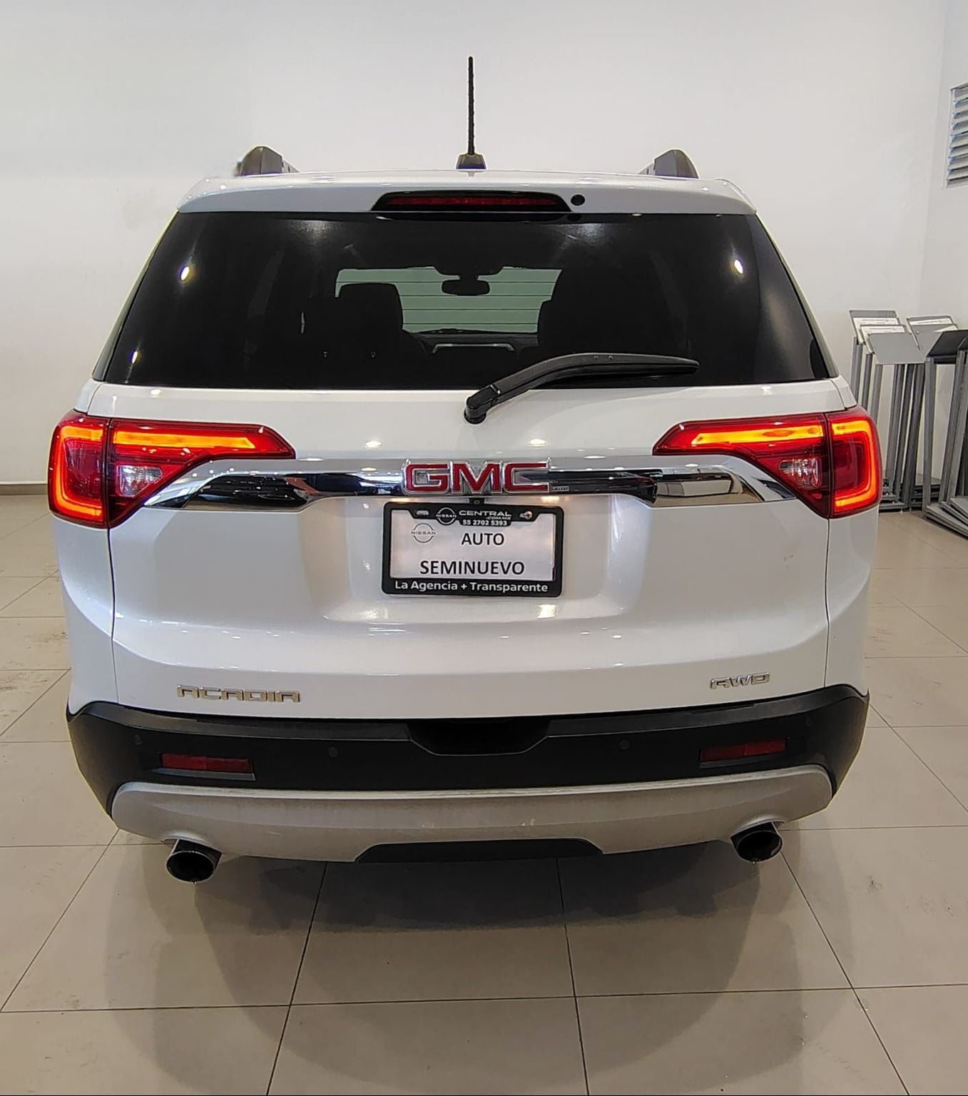 2017 GMC Acadia 3.6 Denali 6 Pas. At
