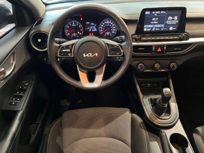 2022 Kia Forte 2.0 L Mt