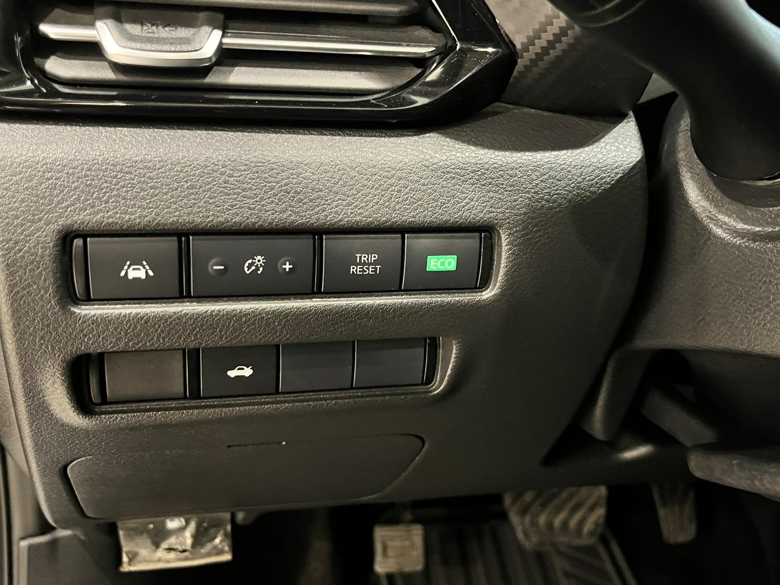 2025 Nissan Sentra 2.0 SR Platinum At