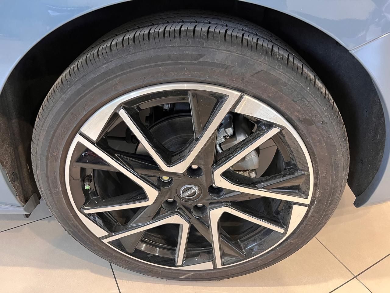 2025 Nissan Sentra 2.0 SR Platinum At