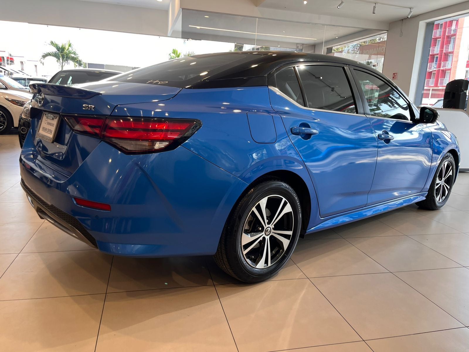 2023 Nissan Sentra 2.0 SR Platinum At