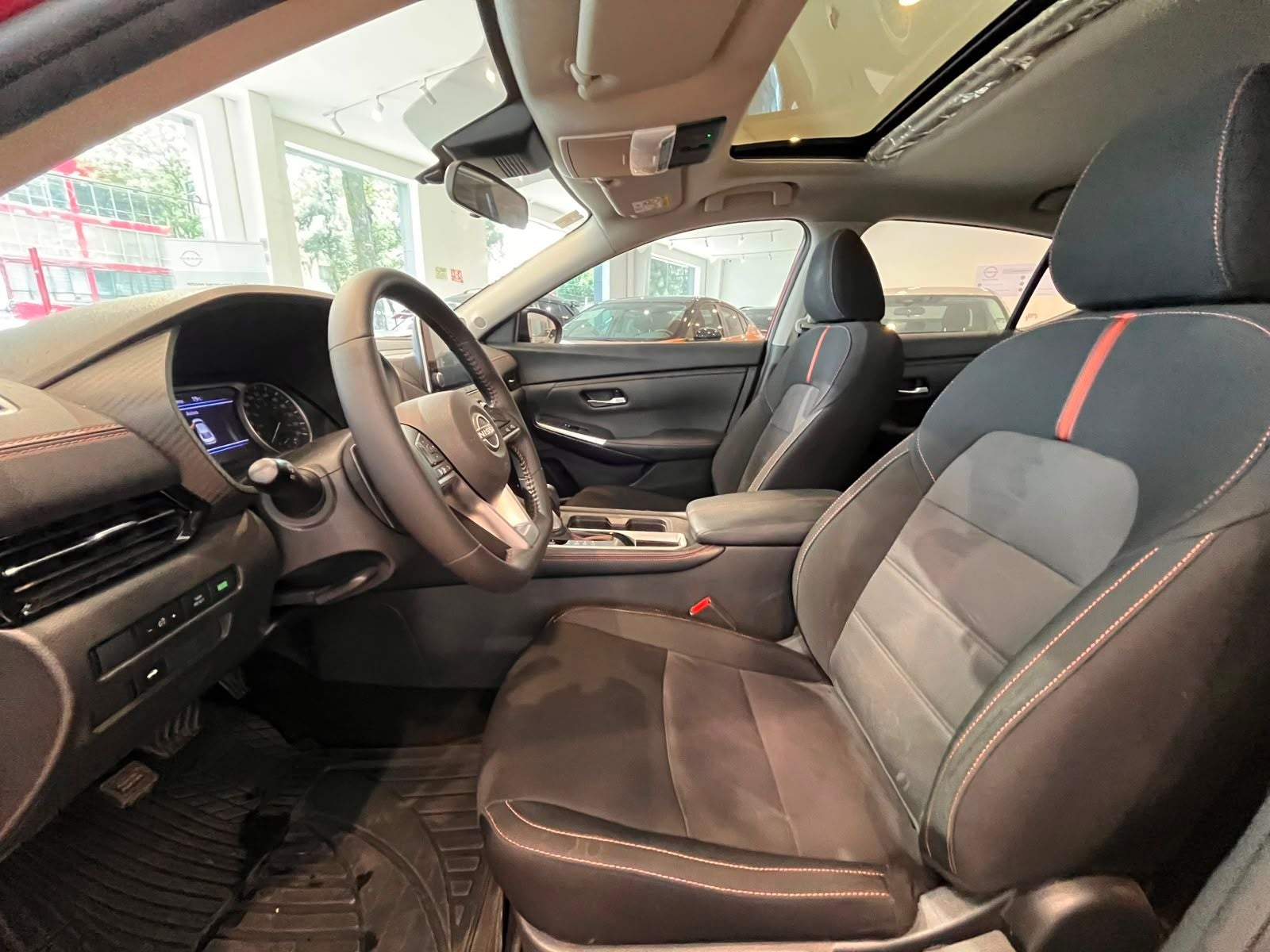 2025 Nissan Sentra 2.0 SR At