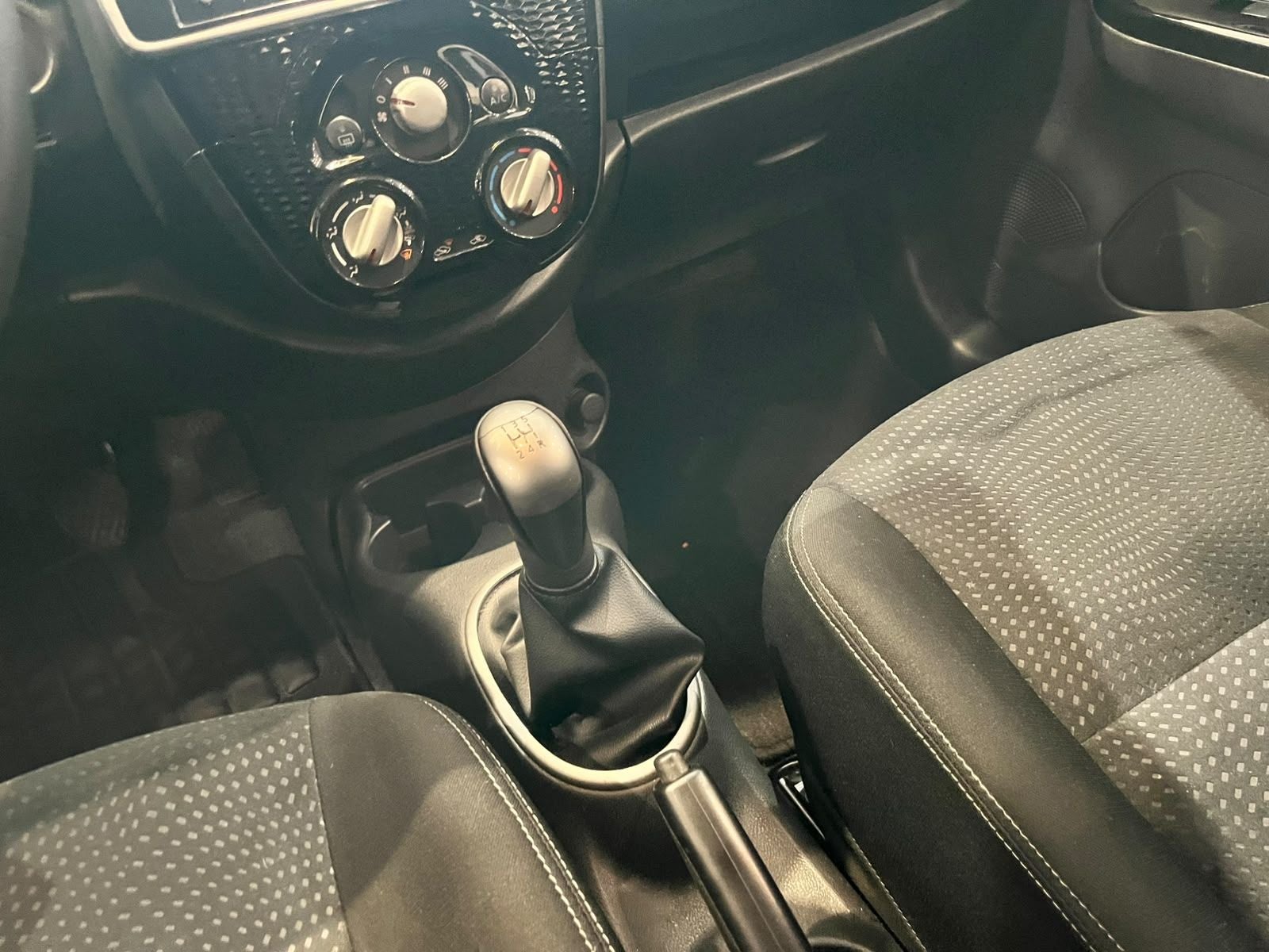2021 Nissan March 1.6 Advance Mt