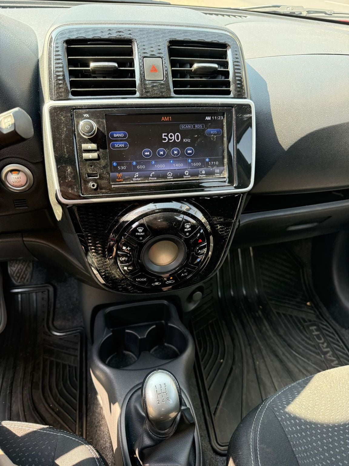 2022 Nissan March 1.6 Exclusive Mt