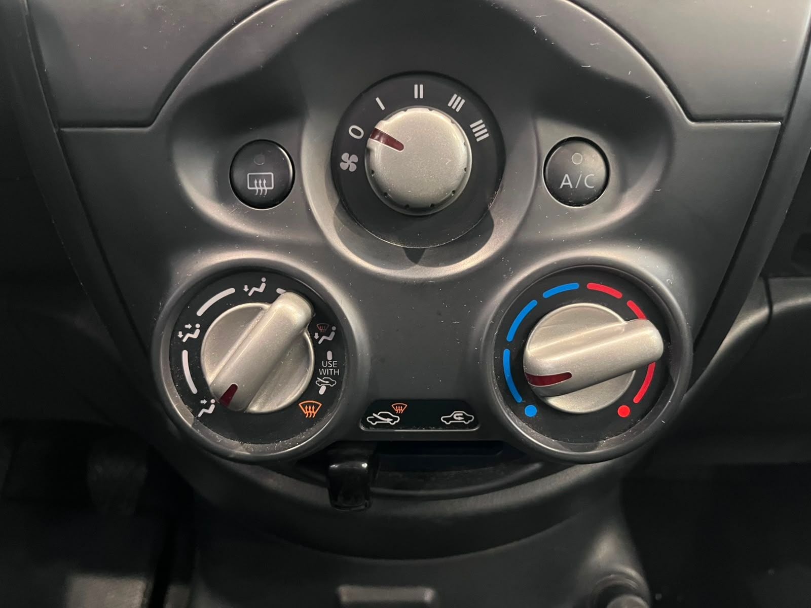 2023 Nissan V-Drive 1.6 A/C Mt