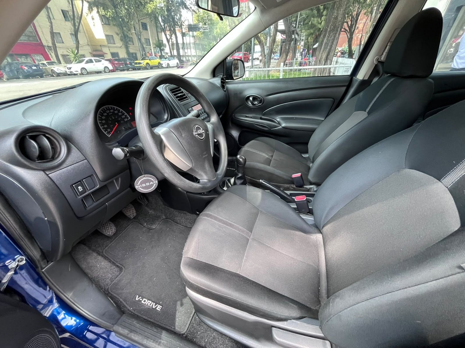 2025 Nissan V-Drive 1.6 A/C Mt