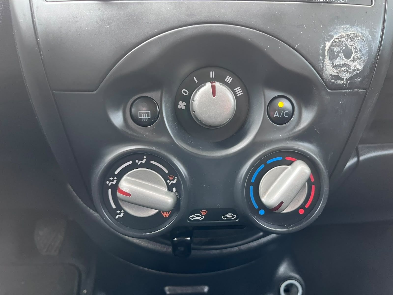 2025 Nissan V-Drive 1.6 A/C Mt