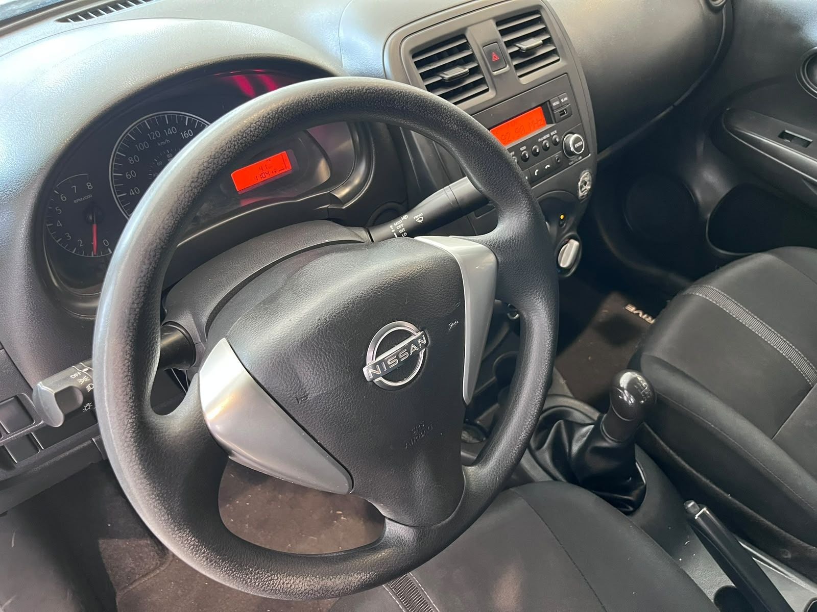 2025 Nissan V-Drive 1.6 A/C Mt