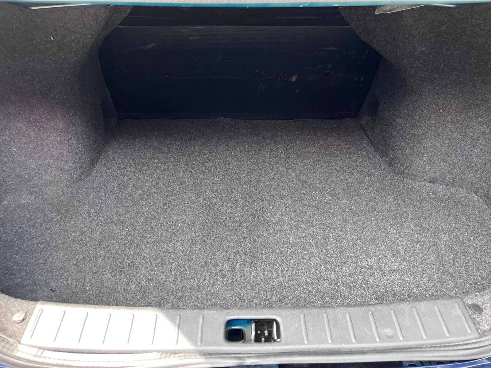 2025 Nissan V-Drive 1.6 A/C Mt