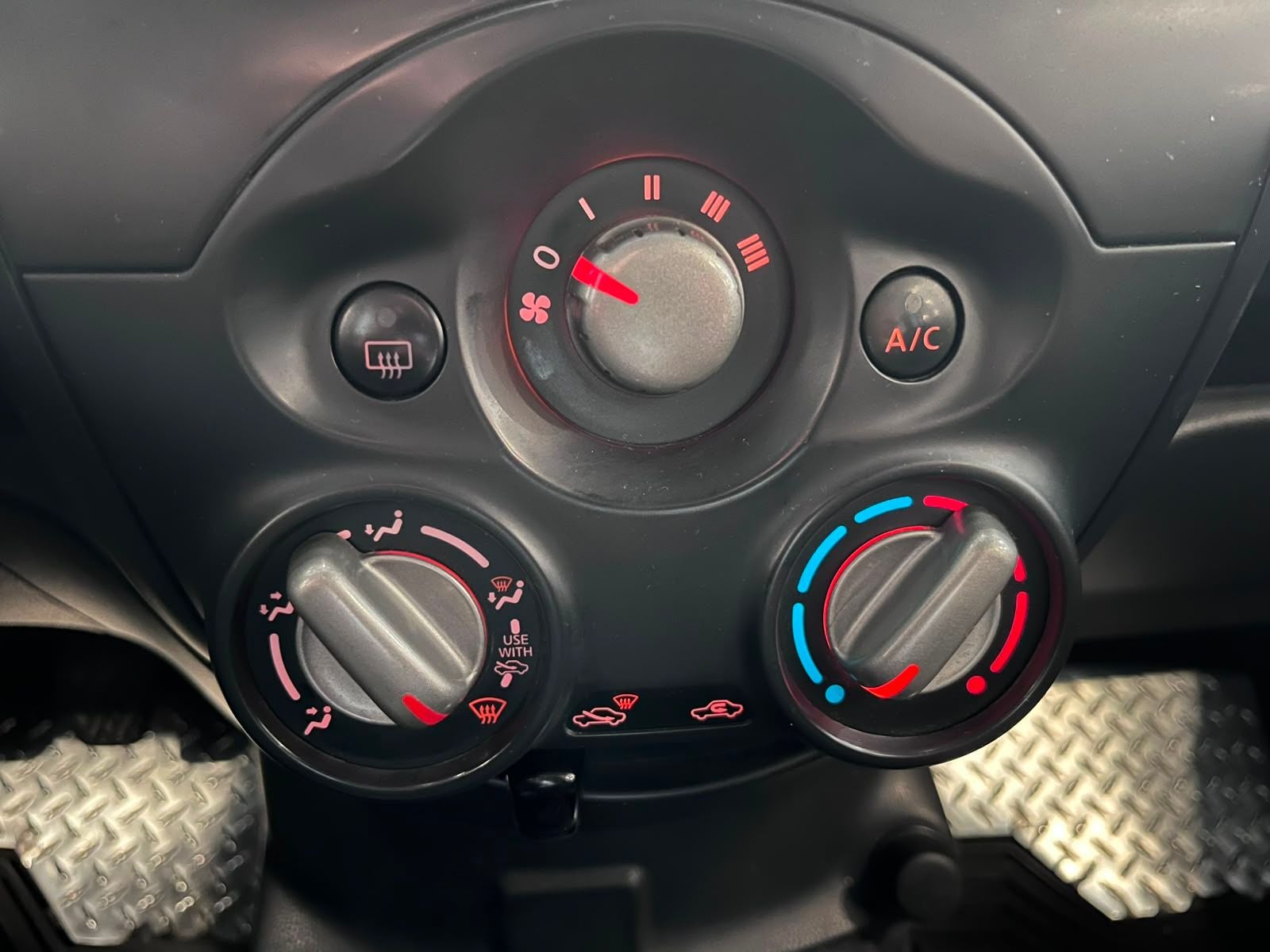 2023 Nissan V-Drive 1.6 A/C Mt