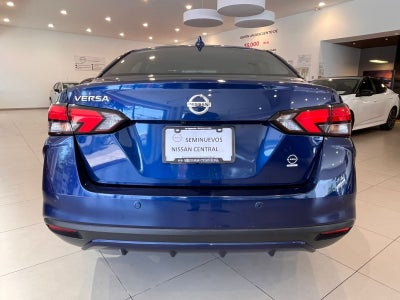 2022 Nissan Versa 1.6 Platinum Piel At