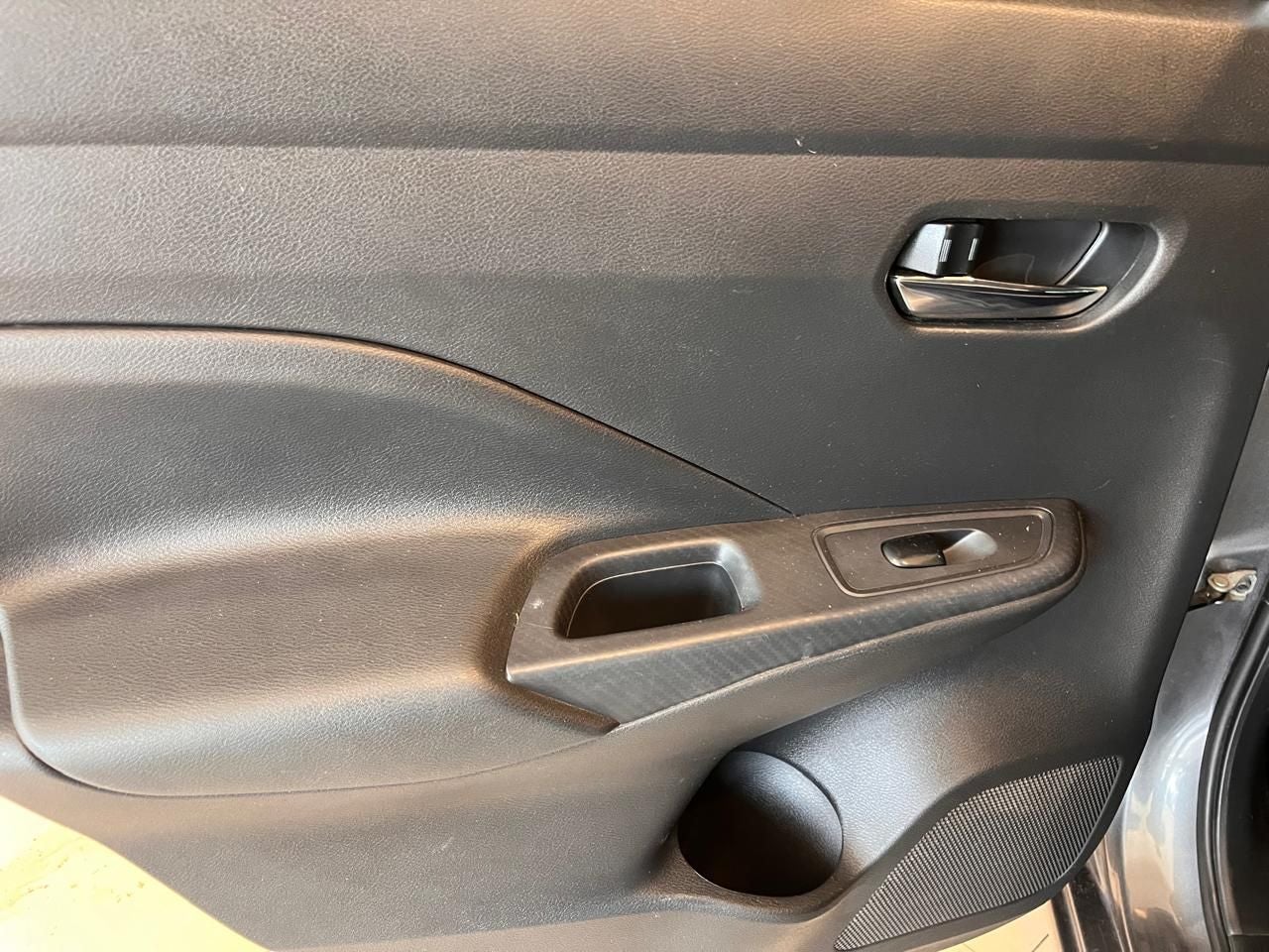 2020 Nissan Versa 1.6 Advance Mt