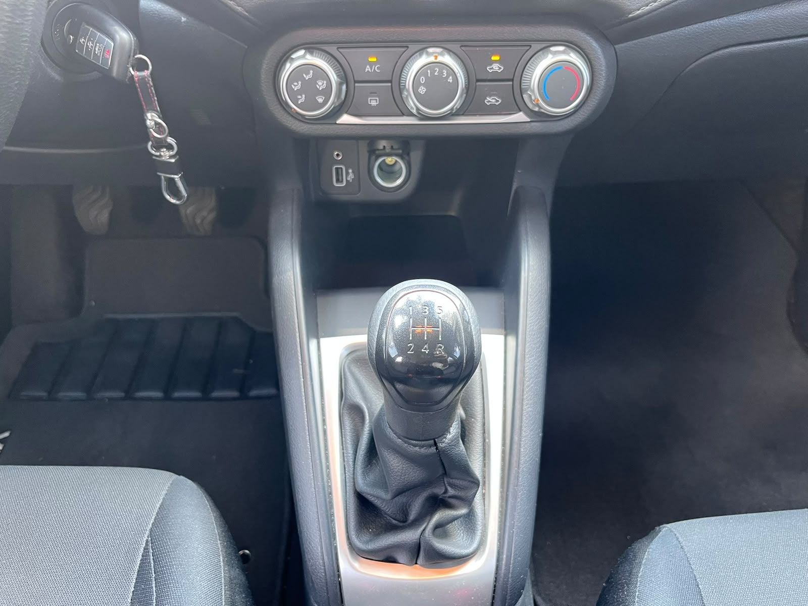 2024 Nissan Versa 1.6 Sense Mt