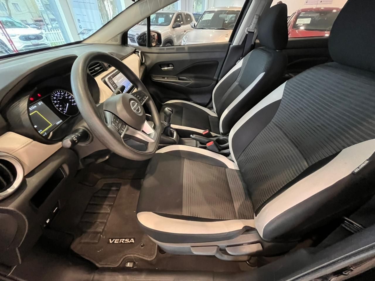 2021 Nissan Versa 1.6 Advance Mt