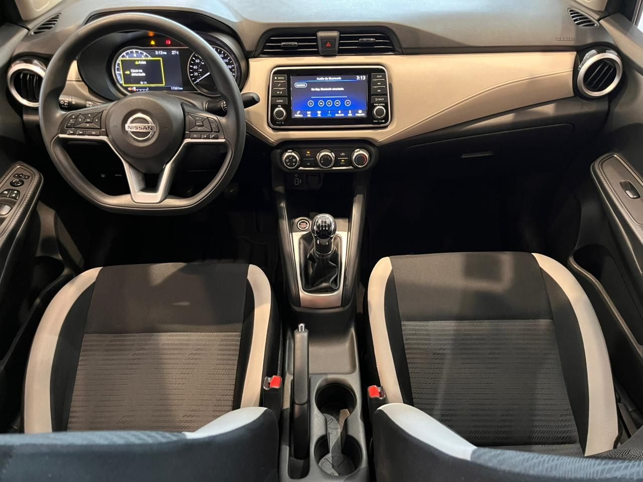 2021 Nissan Versa 1.6 Advance Mt
