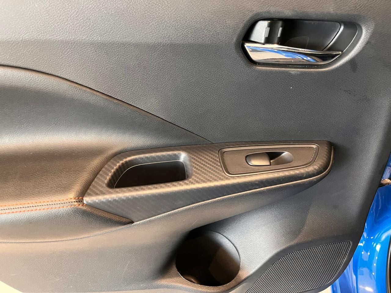 2024 Nissan Versa 1.6 SR At