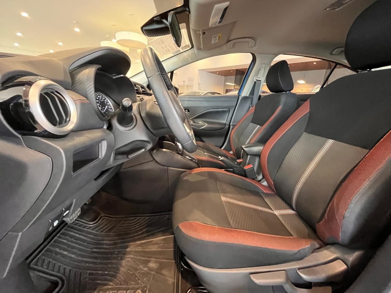 2024 Nissan Versa 1.6 SR At