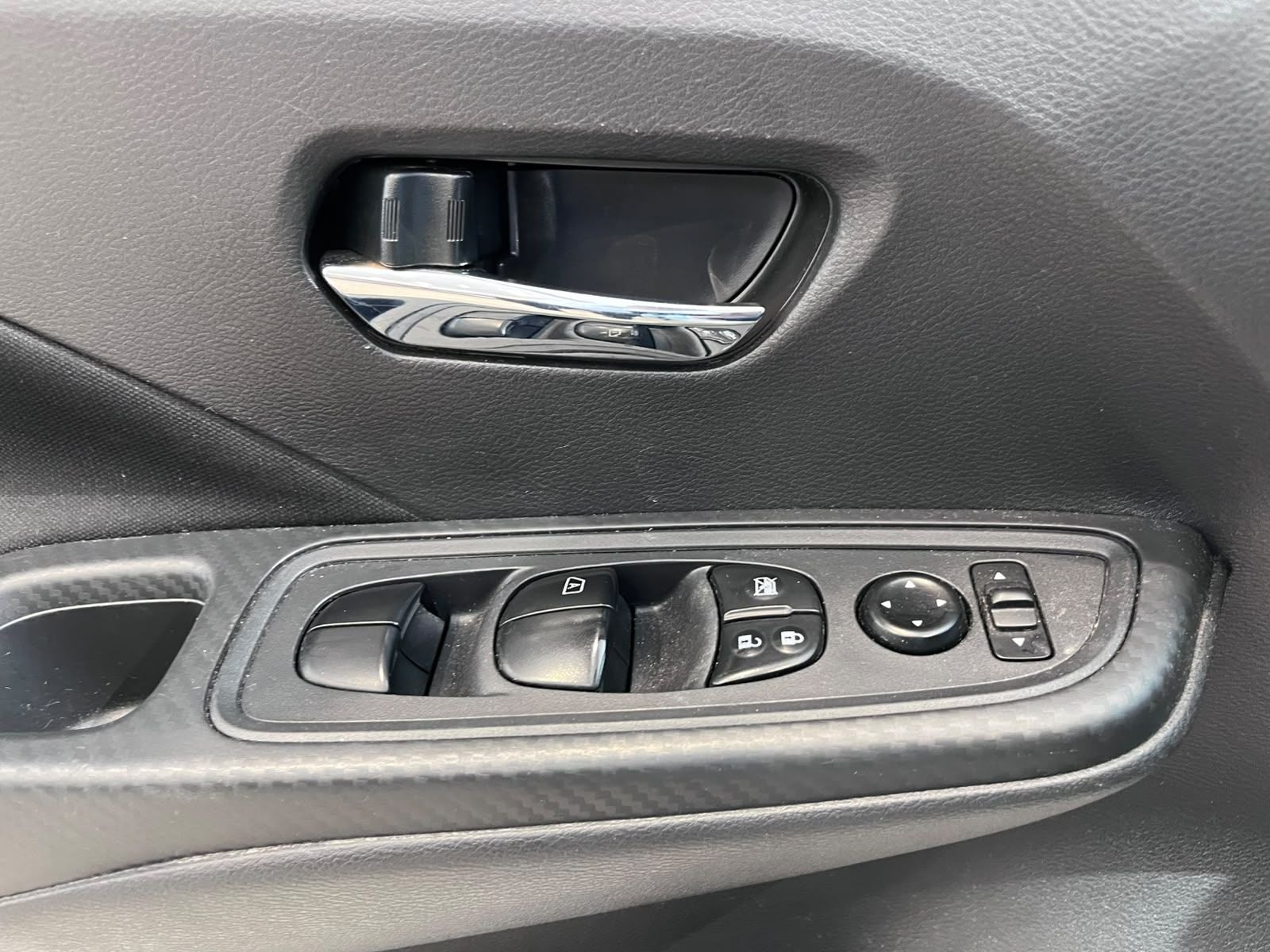2025 Nissan Versa 1.6 Advance Mt