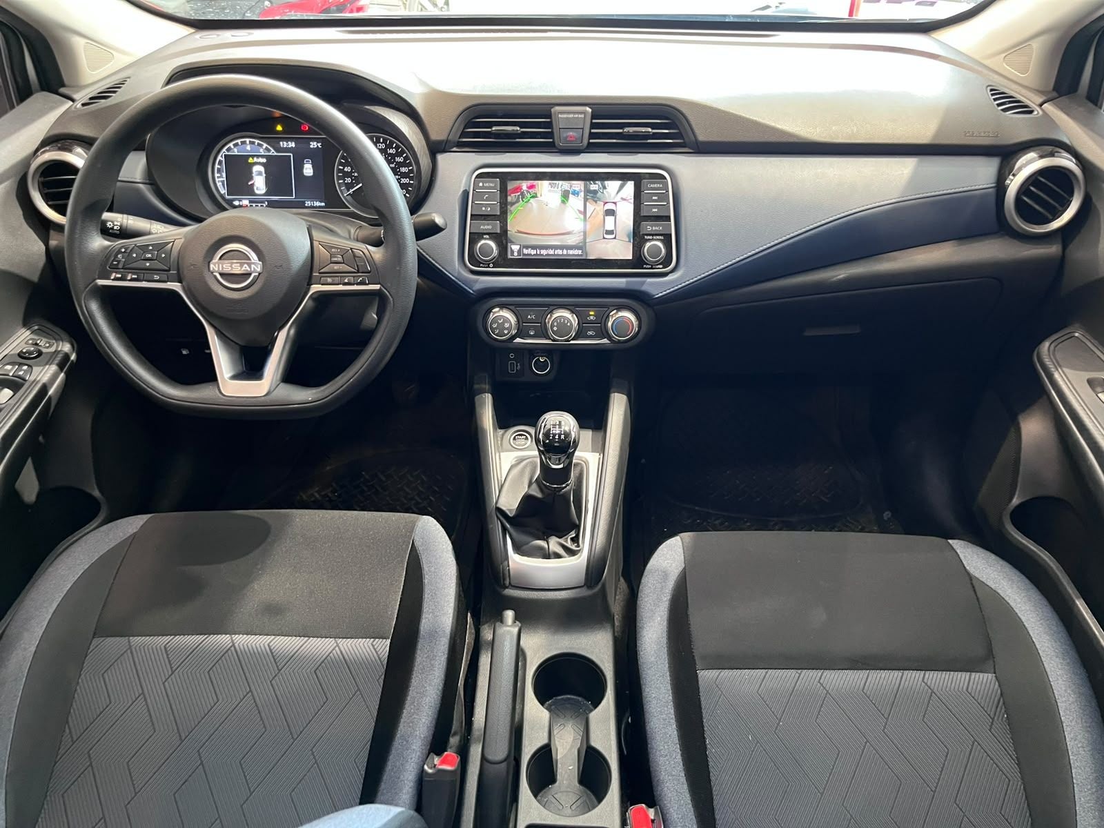 2025 Nissan Versa 1.6 Advance Mt