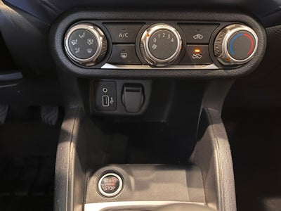 2024 Nissan Versa 1.6 Advance Mt