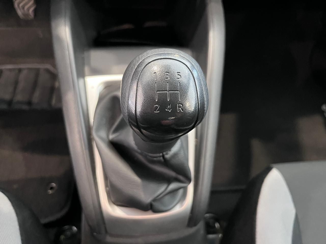 2025 Nissan Versa 1.6 Sense Mt