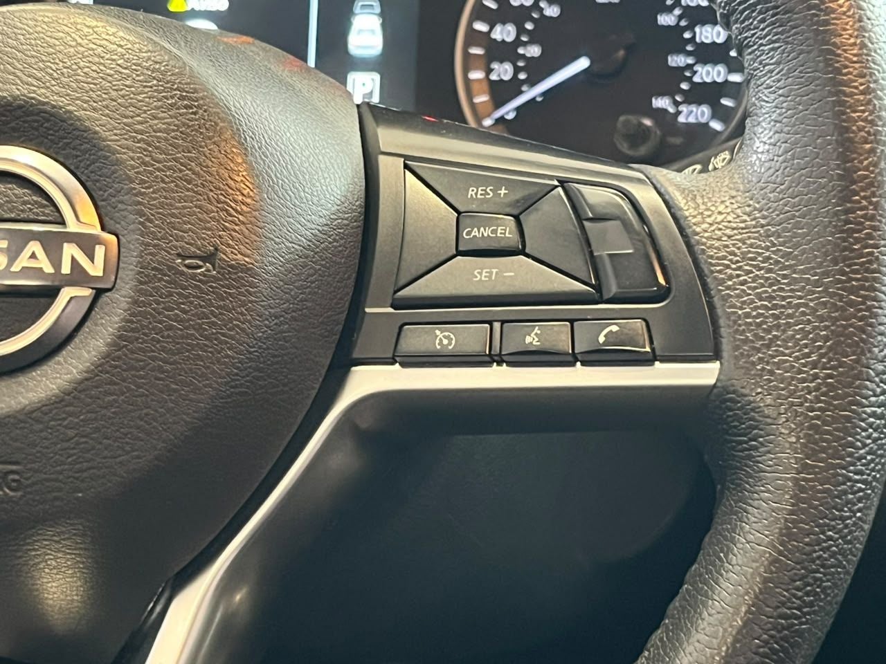 2024 Nissan Versa 1.6 SR At