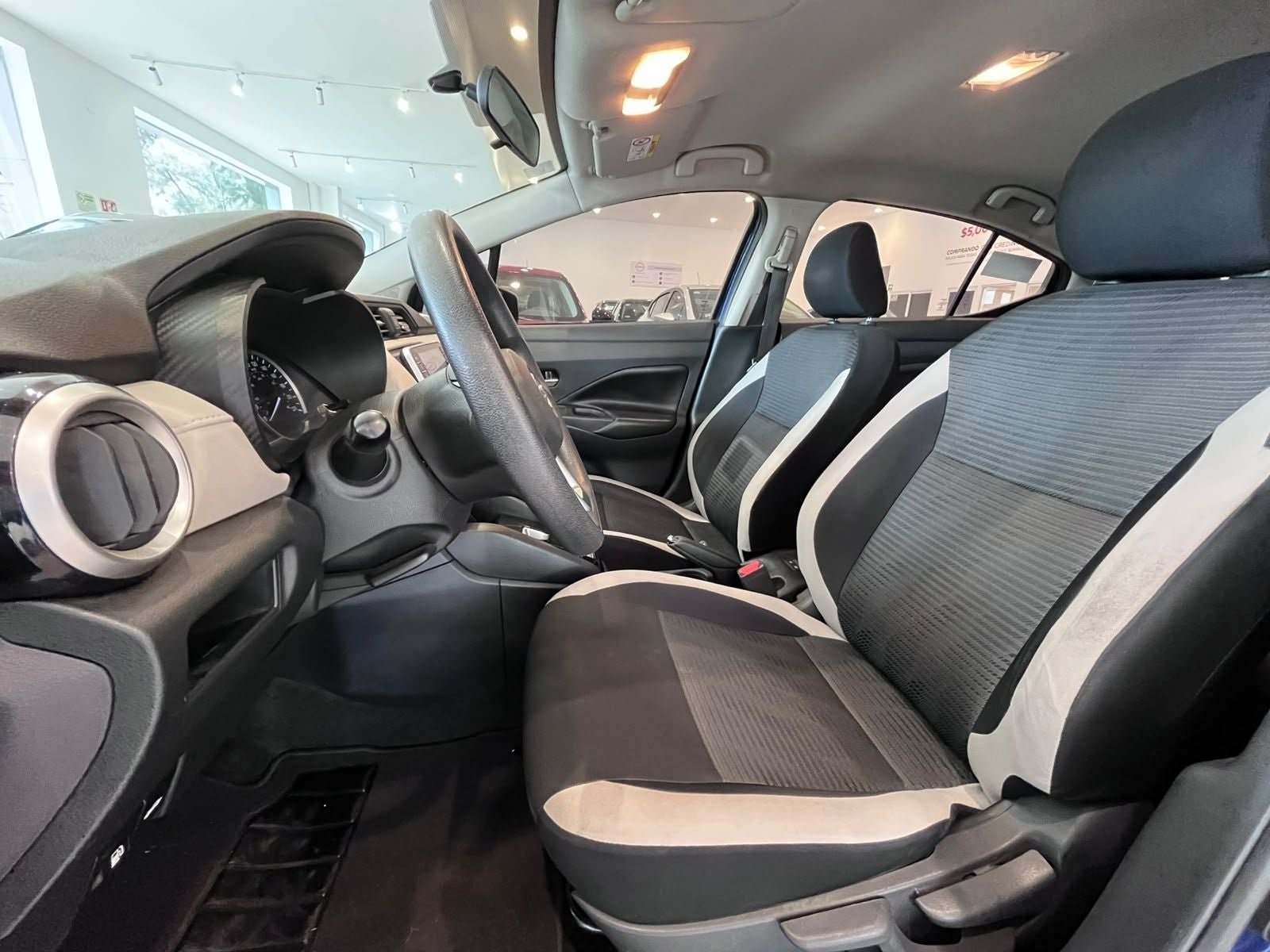 2020 Nissan Versa 1.6 Advance At