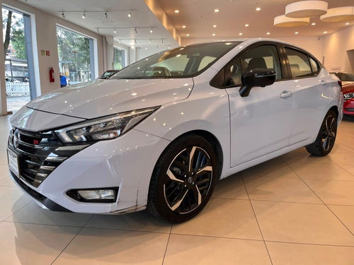 2023 Nissan Versa 1.6 Sr At
