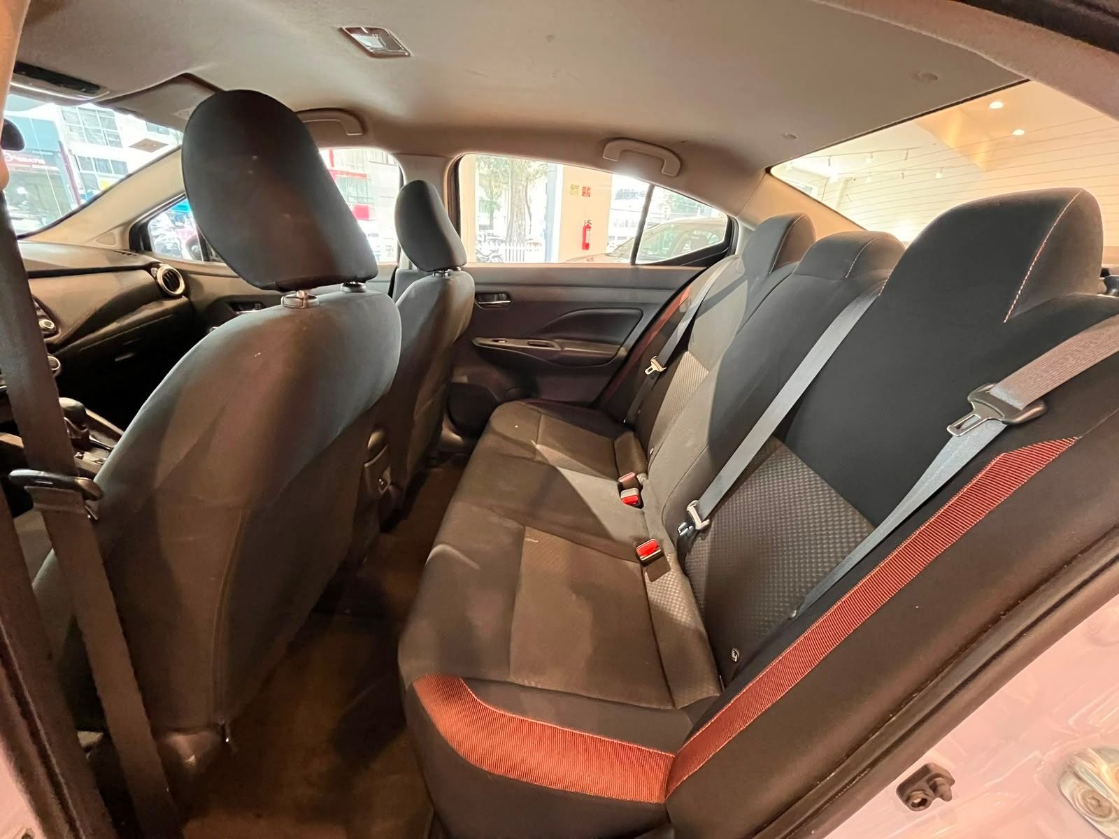 2023 Nissan Versa 1.6 Sr At