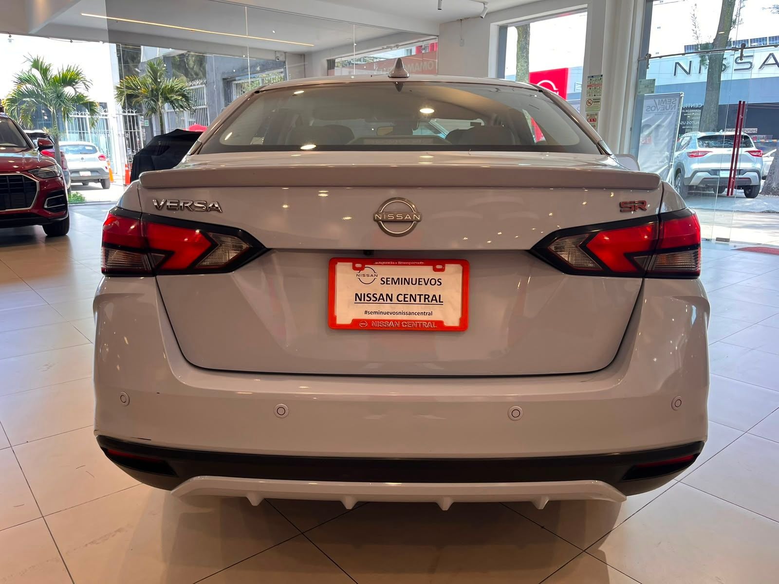2023 Nissan Versa 1.6 Sr At