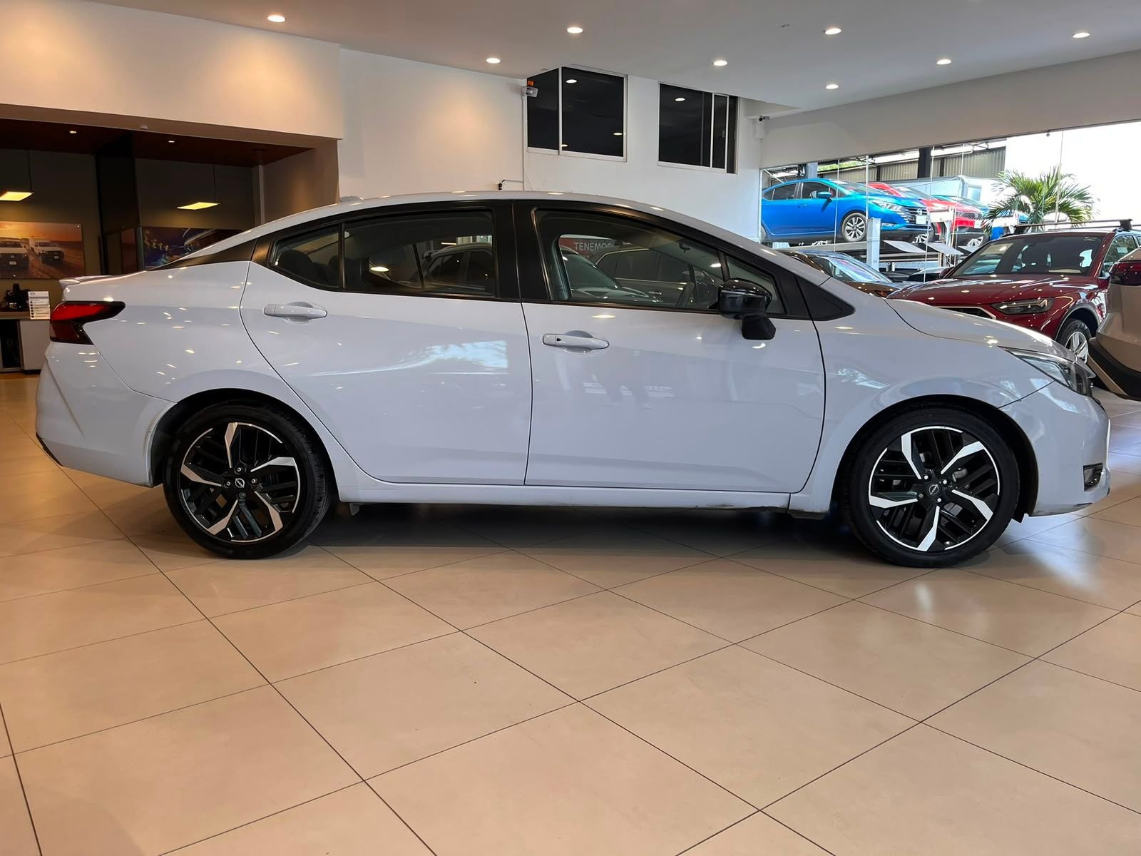 2023 Nissan Versa 1.6 Sr At