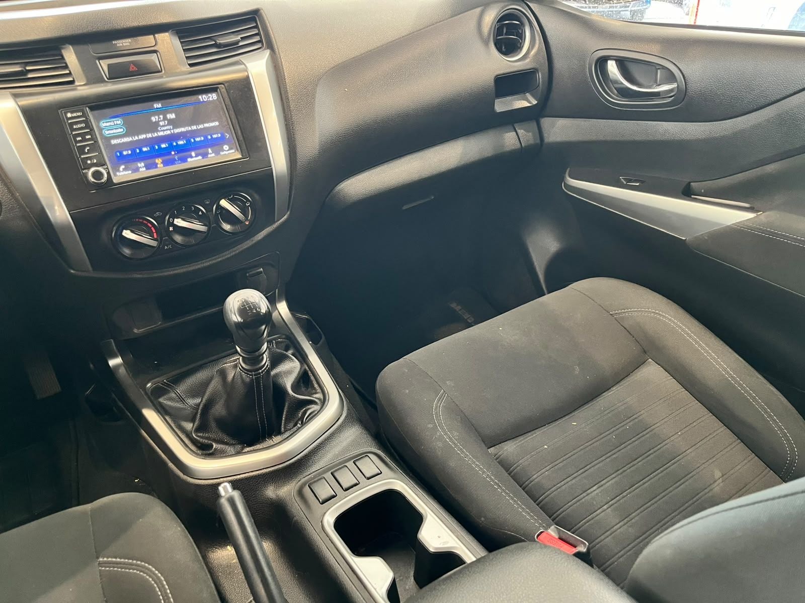 2025 Nissan Frontier 2.5 LE Mt