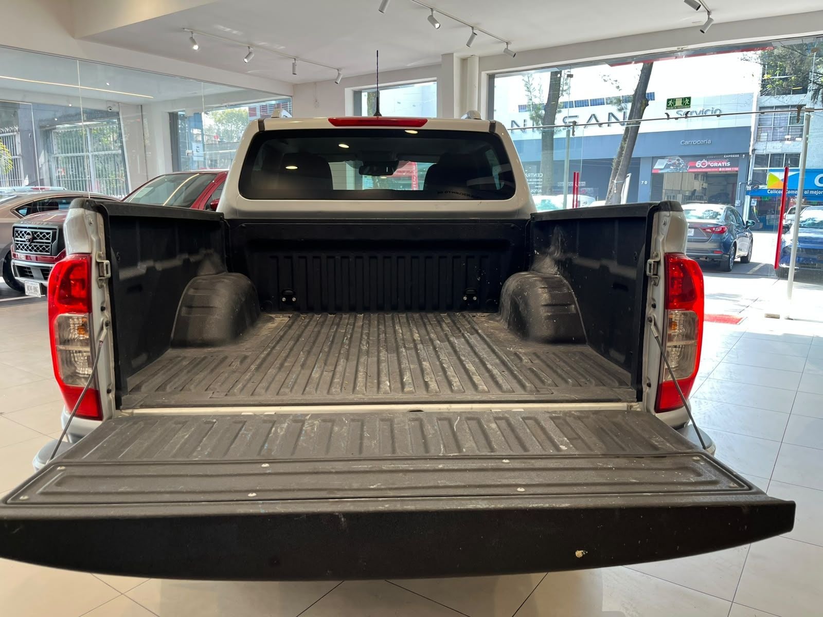 2025 Nissan Frontier 2.5 LE Mt