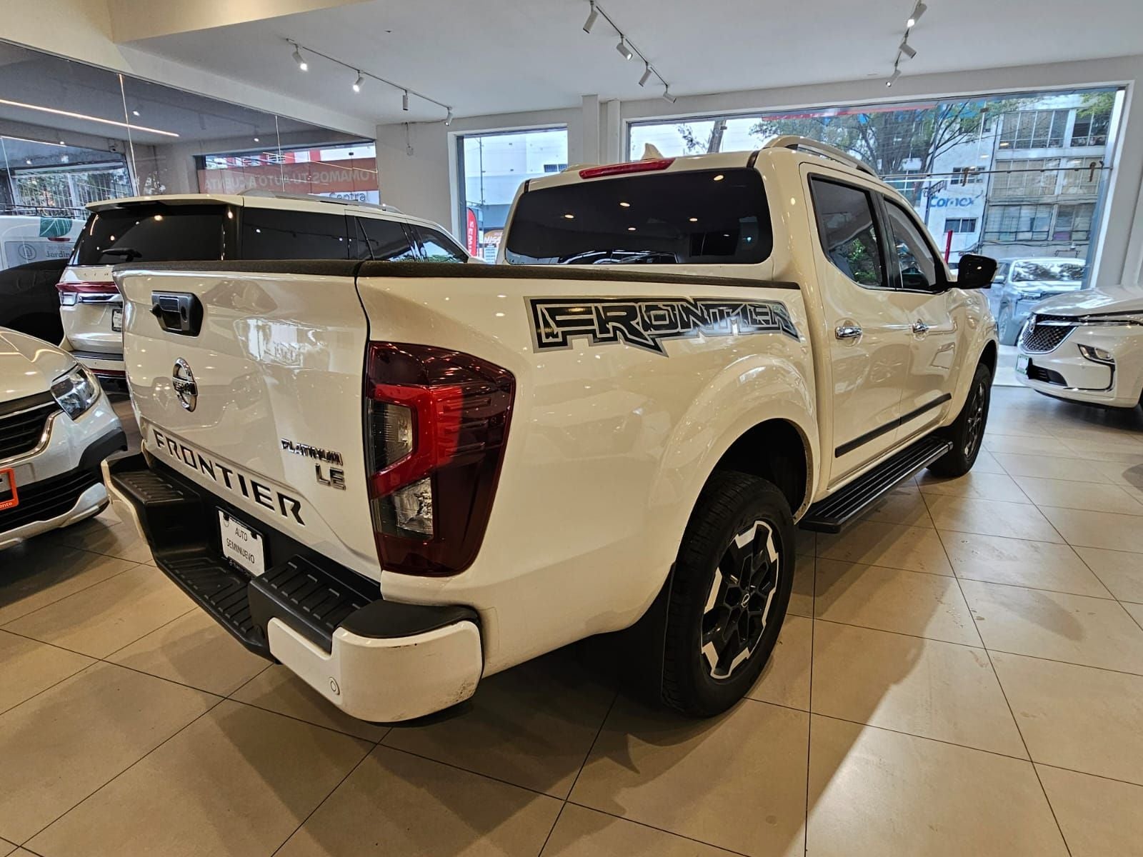 2021 Nissan Frontier 2.5 Le Platinum At