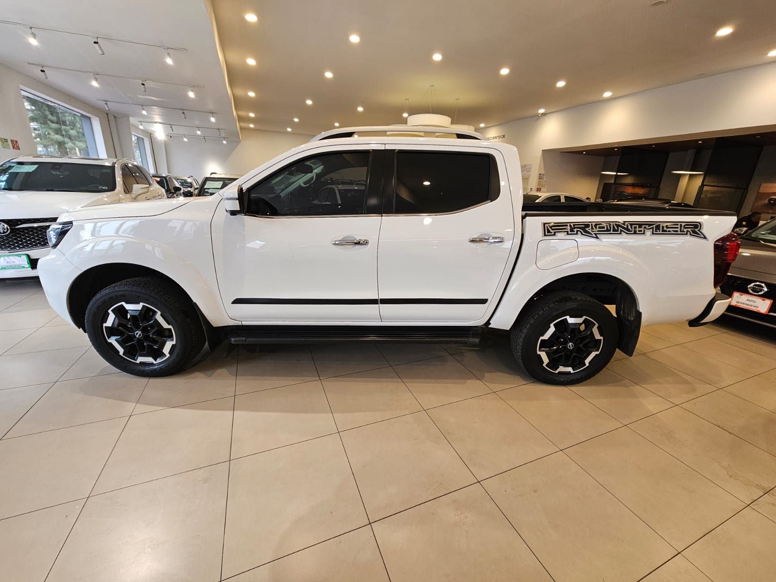 2021 Nissan Frontier 2.5 Le Platinum At