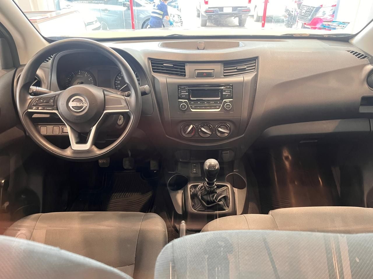 2023 Nissan NP300 2.5 Chasis AC Mt