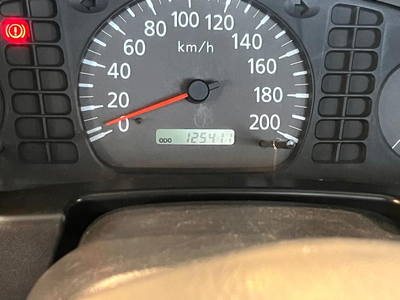 2013 Nissan NP300 2.4 Pick-up Dh Mt