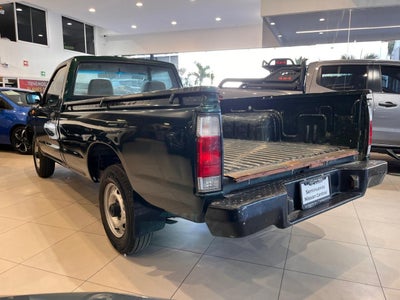 2013 Nissan NP300 2.4 Pick-up Dh Mt