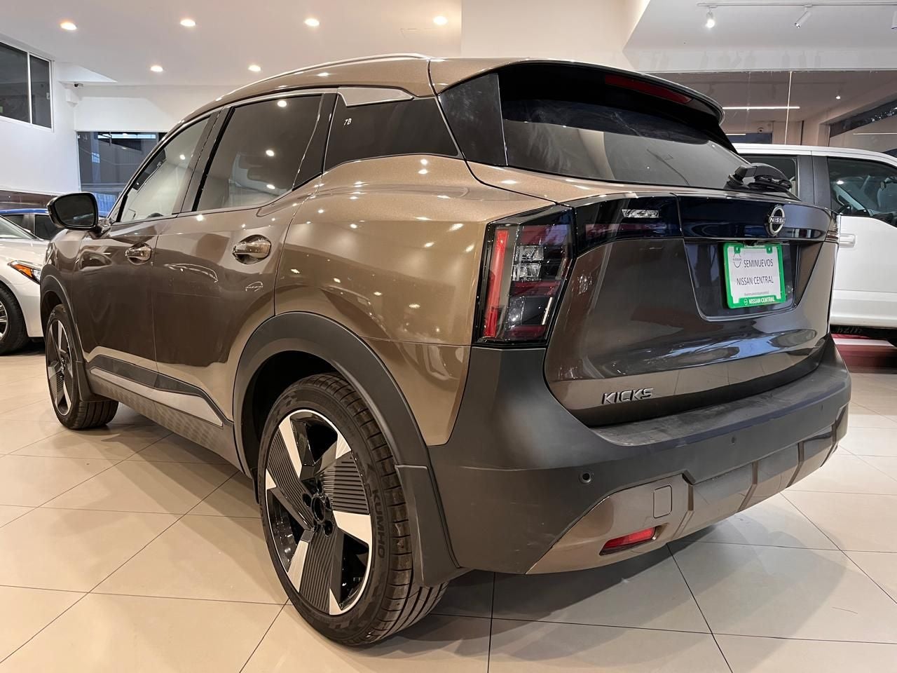 2025 Nissan Kicks 2.0 Exclusive At