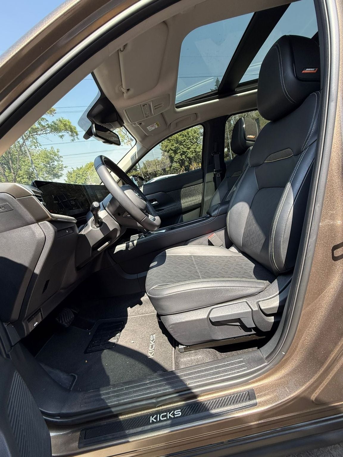 2025 Nissan Kicks 2.0 Platinum At