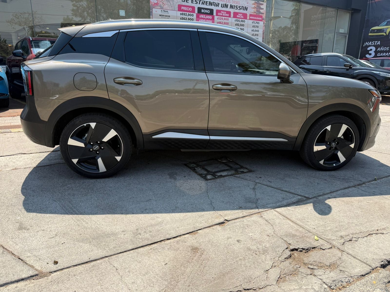 2025 Nissan Kicks 2.0 Platinum At