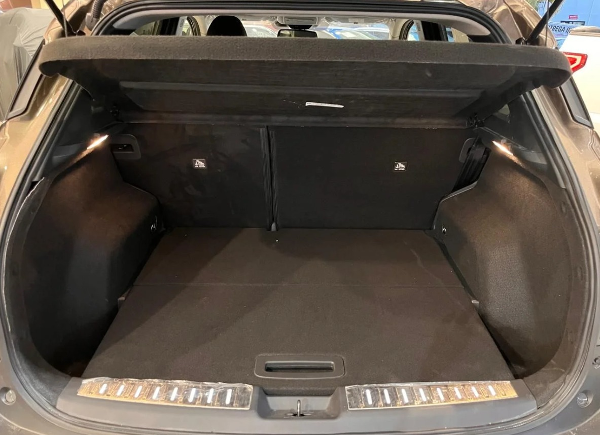 2025 Nissan Kicks 2.0 Exclusive At