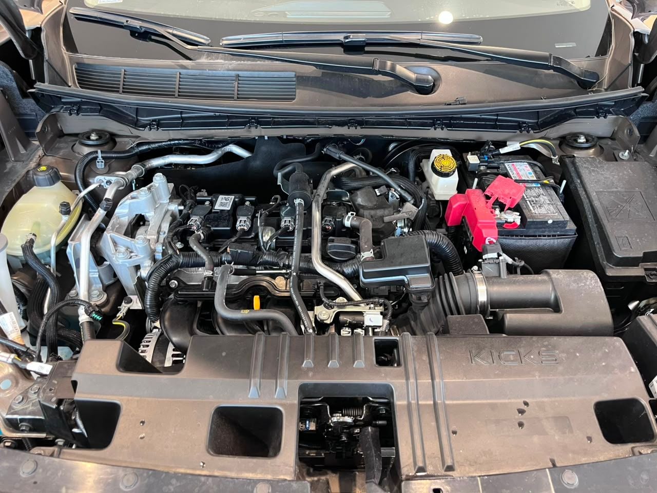 2025 Nissan Kicks 2.0 Exclusive At