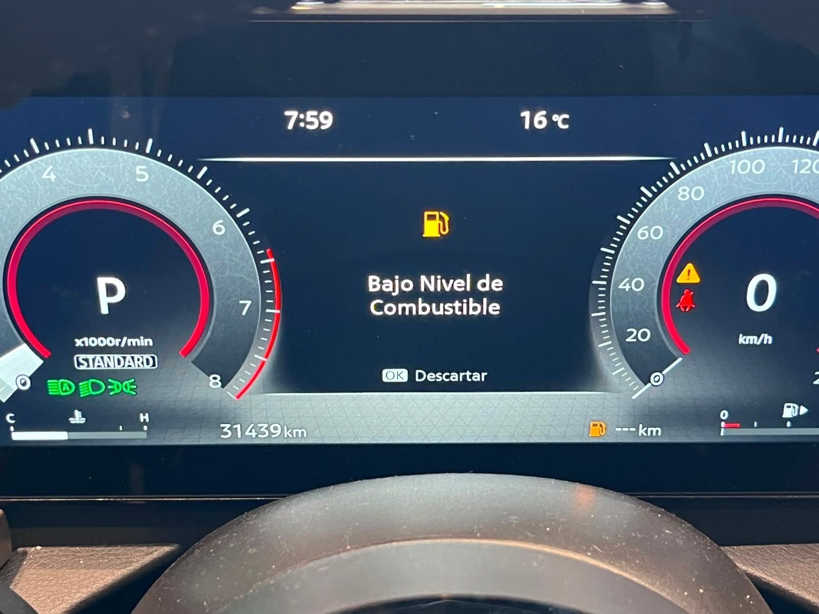 2025 Nissan Kicks 2.0 Exclusive At