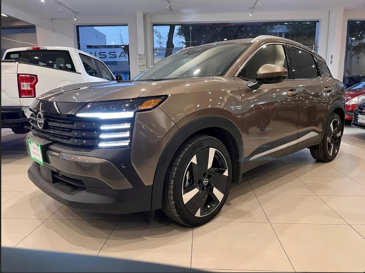 2025 Nissan Kicks 2.0 Exclusive At